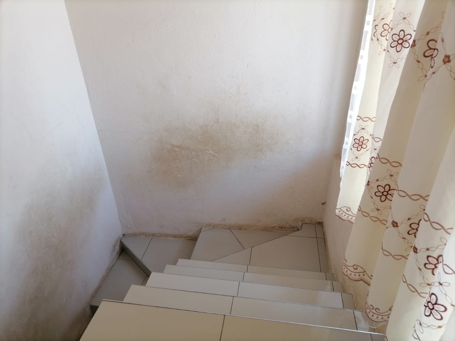 5 Bedroom Property for Sale in Tlhabane West North West